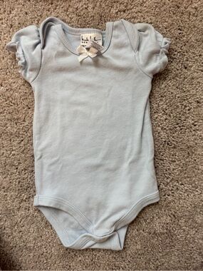 Nicole Miller New York Light Blue Puff-Sleeve Baby Bodysuit